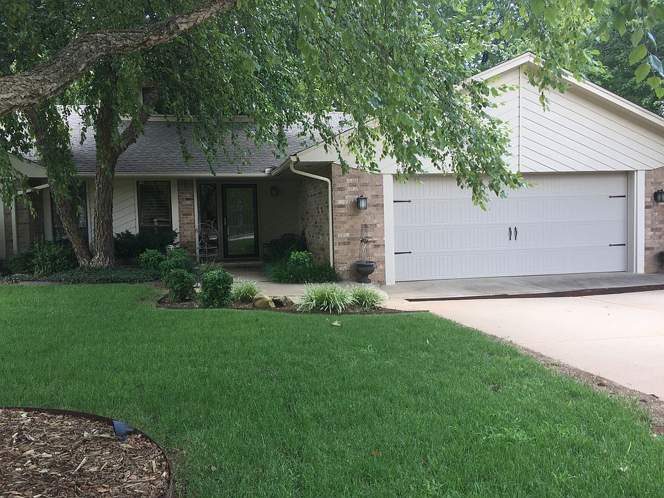 1st image of 2304 Northwood Ln