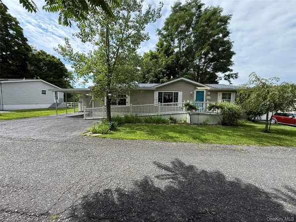 217 Brittany Terrace #217, Rock Tavern, NY 12575