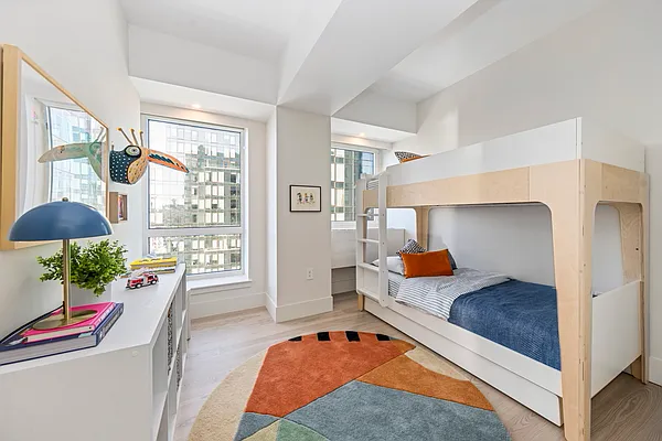 Rented by Douglas Elliman | media 7