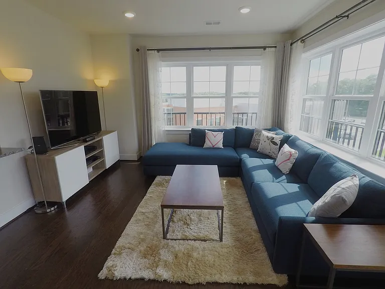 9523 Bastille St #401 — Photo 3