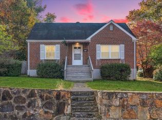 306 Pershing Ave, Radford, VA 24141