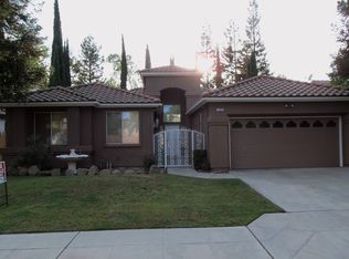 7303 N Sandrini Ave, Fresno, CA