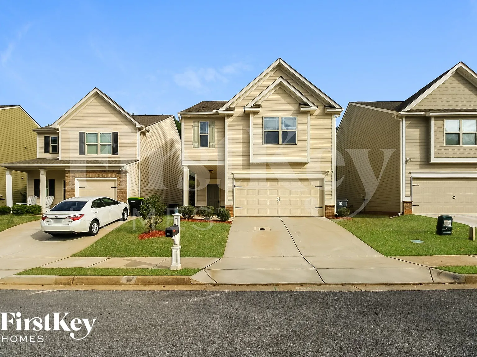 4 bed, 2.5 bath, 2044 sqft, $2,345 — Photo 1
