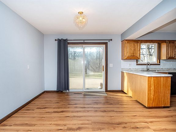 5th image of 107 Brookwood Ct