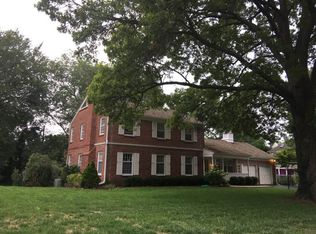 6430 Norwood Rd, Prairie Village, KS 66208