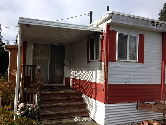 2nd image of 10013 215th Place SE