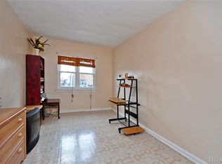 231 Meagher Ave, Bronx, NY 10465