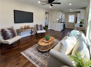 5112 Maple St, Mission, KS 66202