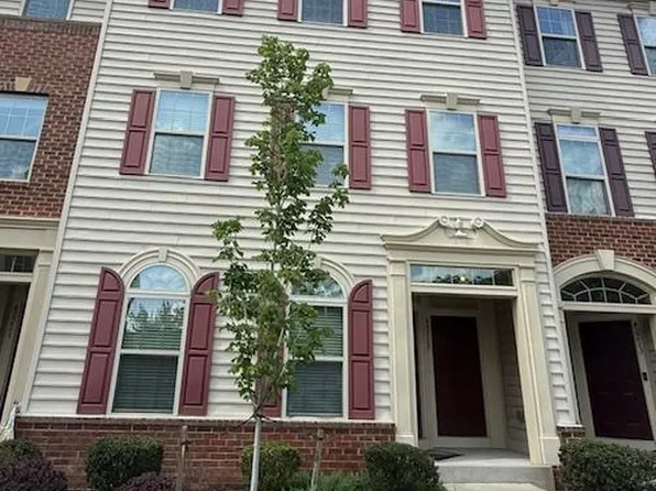 42217 Piebald Sq, Aldie, VA 20105