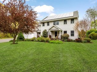 56 Lagoon Court W, South Jamesport, NY 11901