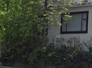 501 28th Ave NW, Calgary, AB T2M 2K9