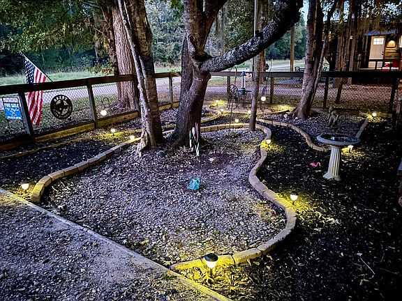 5th image of 329 Ferguson Dr