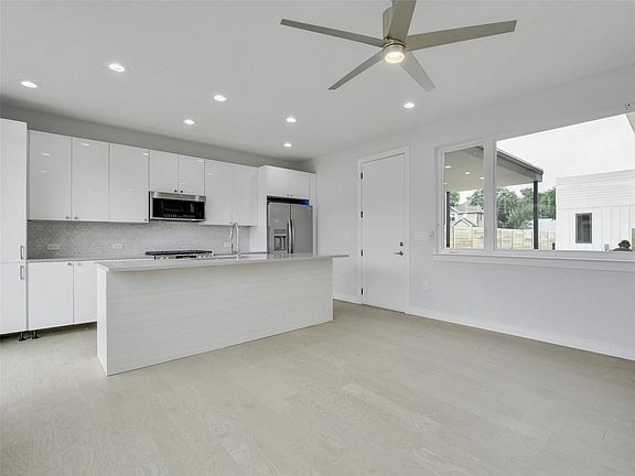 3rd image of 313 Blackson Ave #B