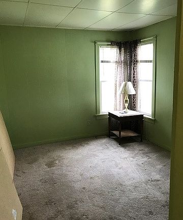 4th image of 104 W Grant St