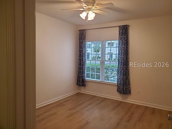 4th image of 897 Fording Island Rd APT 1304