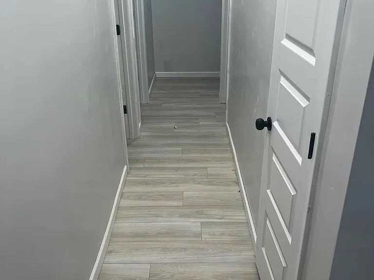 19 Ross Ave — Photo 6
