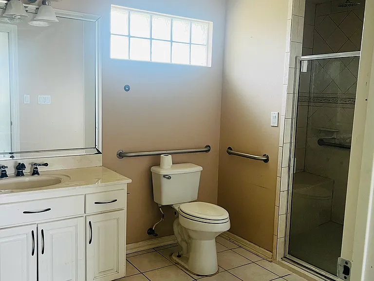 405 S Tio Ave — Photo 26