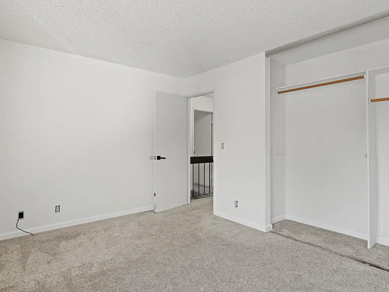 448 Lilac Ct — Photo 20