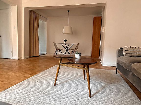 4th image of 39-20 52nd St