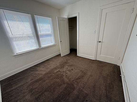 5th image of 2906 E Theresa St