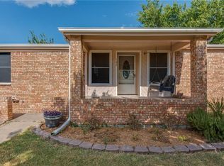 137 Hidden Ln, Red Oak, TX 75154