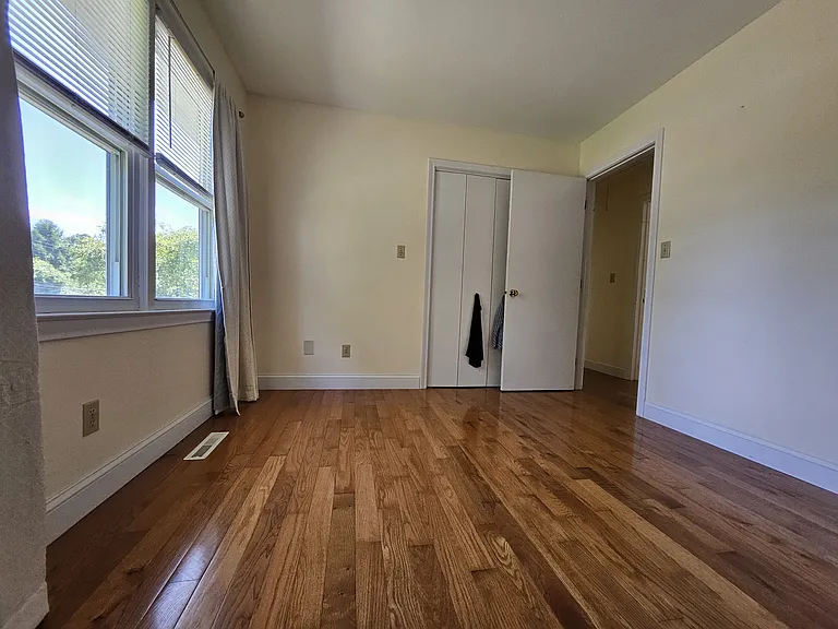 172 Country Hills Rd — Photo 11
