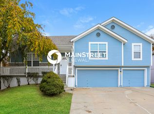 5508 NE Scenic Dr, Lees Summit, MO 64064