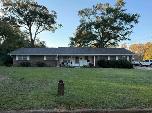 721 W College St, Nashville, AR 71852