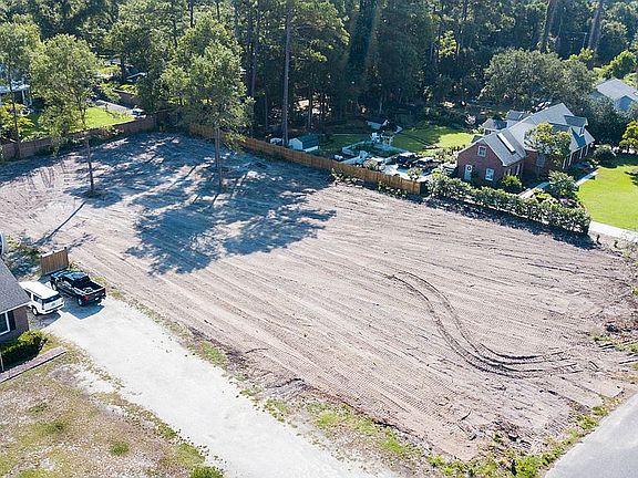 4th image of 114 Bradley Pines Dr
