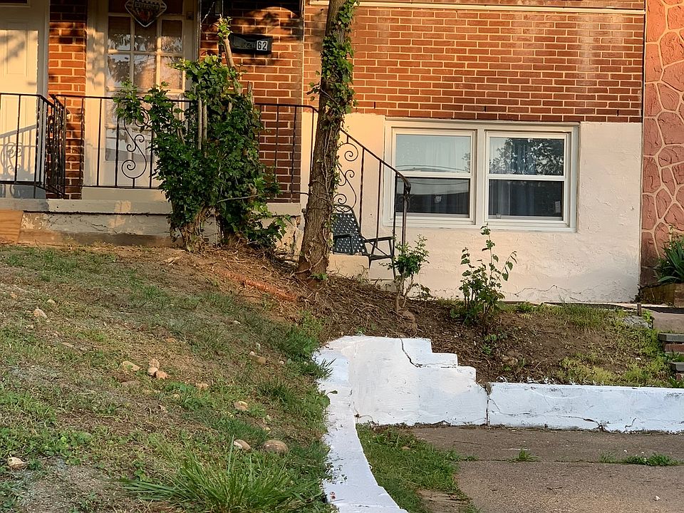 1st image of 62 Oakmont Dr