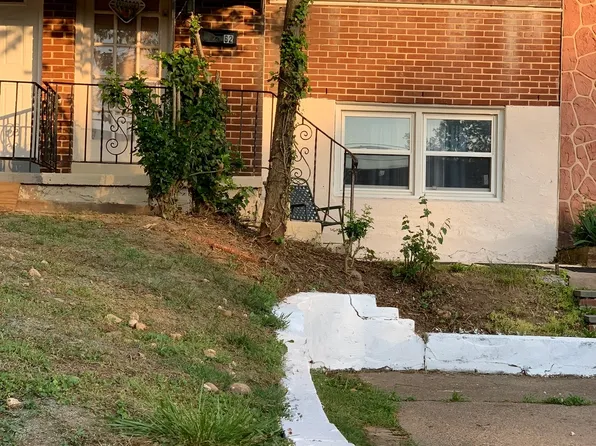 62 Oakmont Dr, New Castle, DE 19720