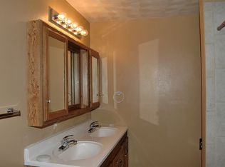 631 E 18th St, Mishawaka, IN 46544
