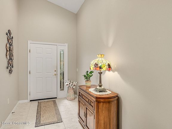 4th image of 6998 McGrady Dr