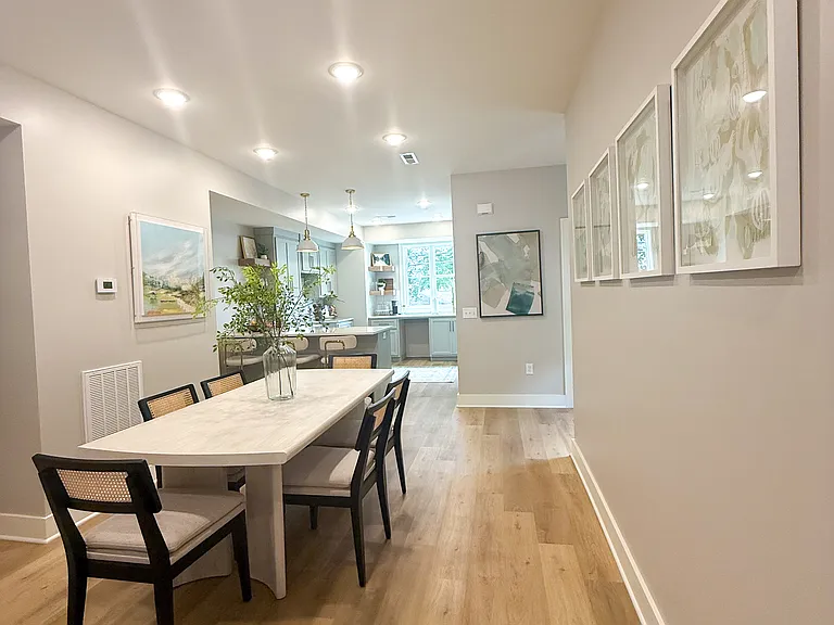 512 Mobile St — Photo 14