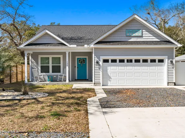 135 NW 7th Street, Oak Island, NC 28465