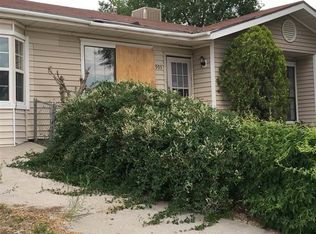 903 Wagon Rd, Gallup, NM 87301