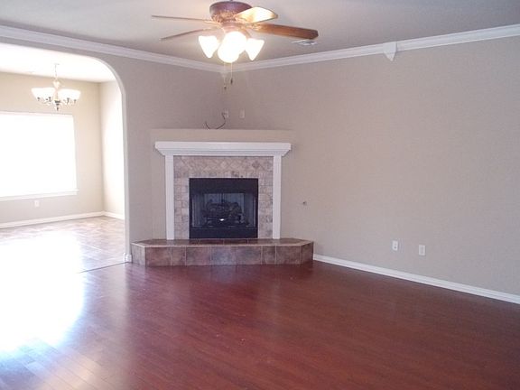 3rd image of 648 N Timeless Dr