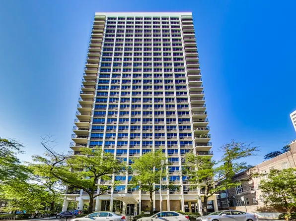 88 W Schiller St APT 1806L, Chicago, IL 60610