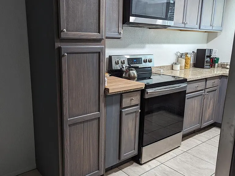 306 E Ludlow Dr #B — Photo 8