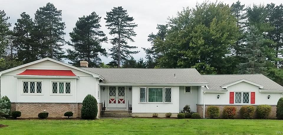 1st image of 20 Crimson Ln
