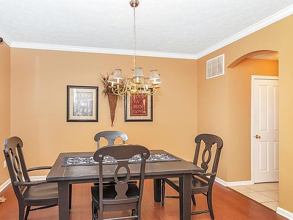 4th image of 419 Quincy Pl