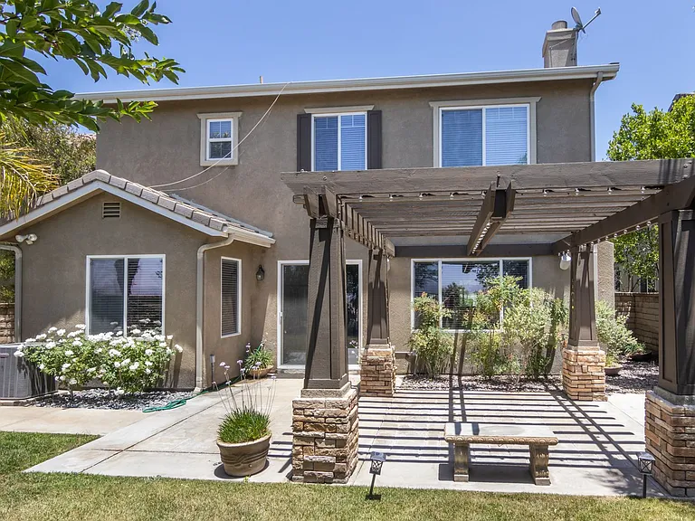 28031 Alta Vista Ave — Photo 29