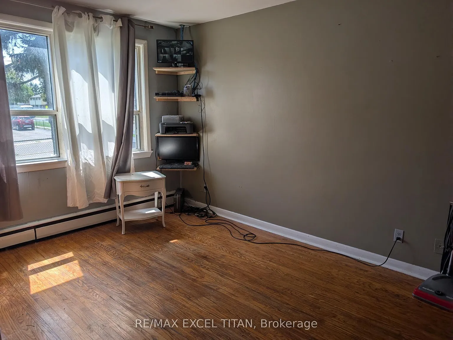 2 bed, $1,800 — Photo 4