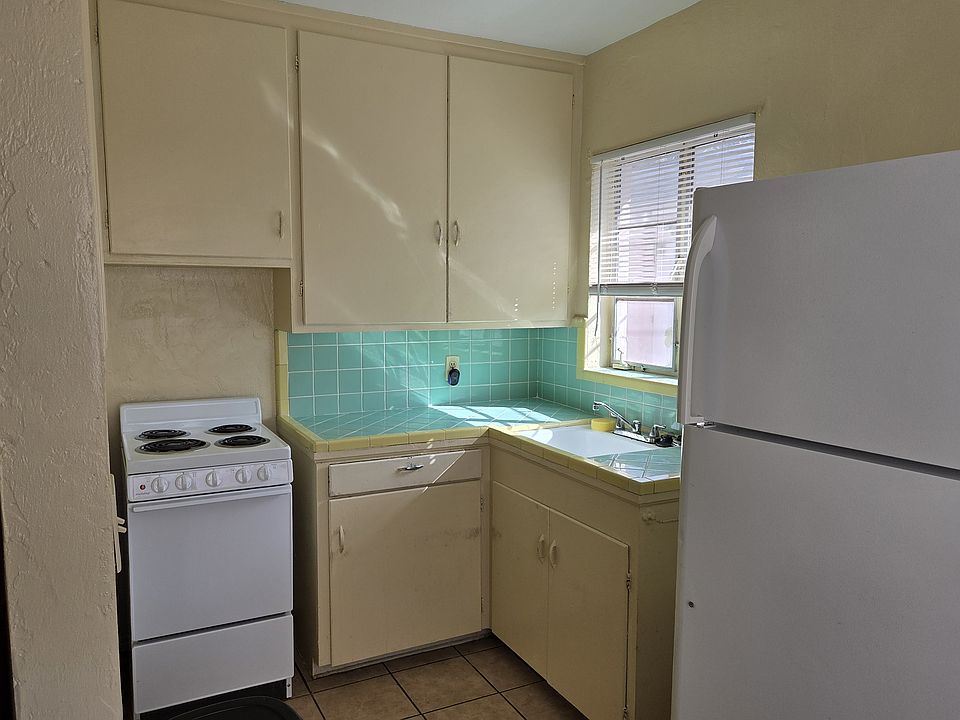 1st image of 2808 Beach Blvd S #7
