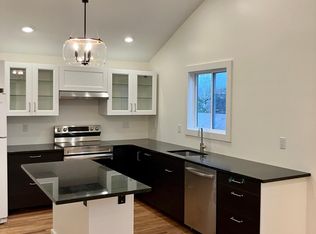 1200 6th St SE #102, Charlottesville, VA