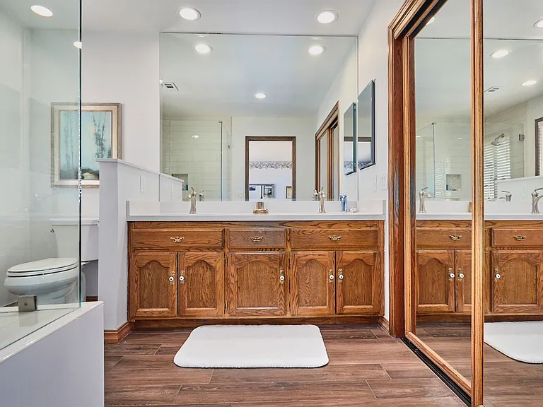 13565 Pyramid Dr — Photo 23