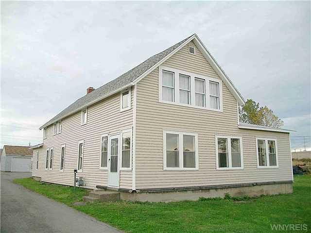 1st image of 3872 Broadway St