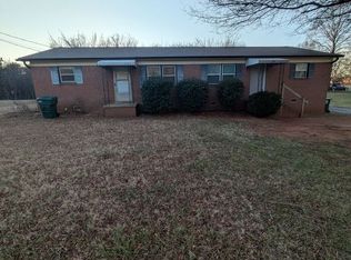 714 Saint James Church Rd #714, Newton, NC 28658