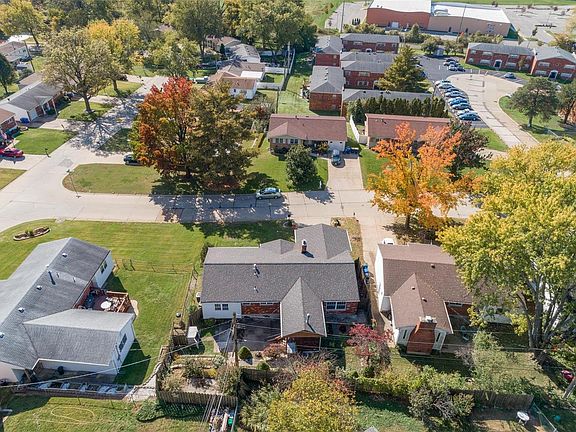 2nd image of 4007 Park Hill Ct