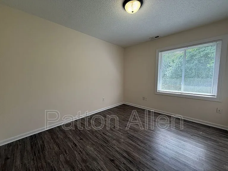 48 Dawnwood Cir — Photo 11